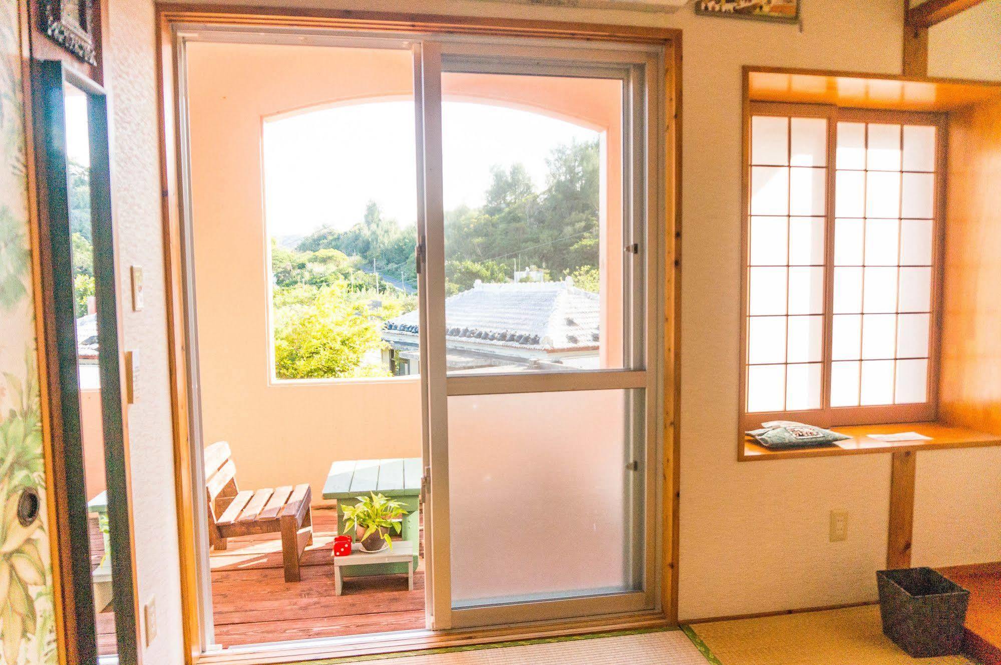 Guest House Amakara Okinawa Nago Bagian luar foto